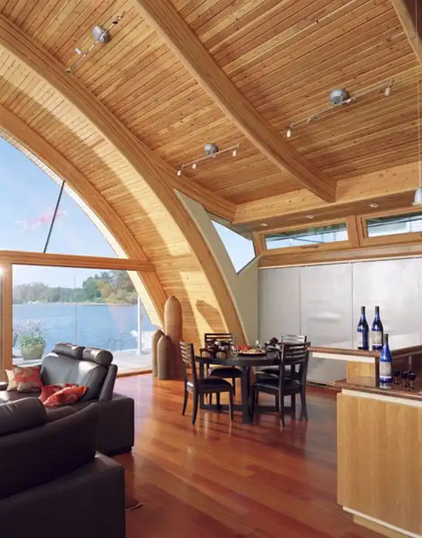 Floating house 10