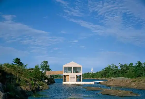 Floating house