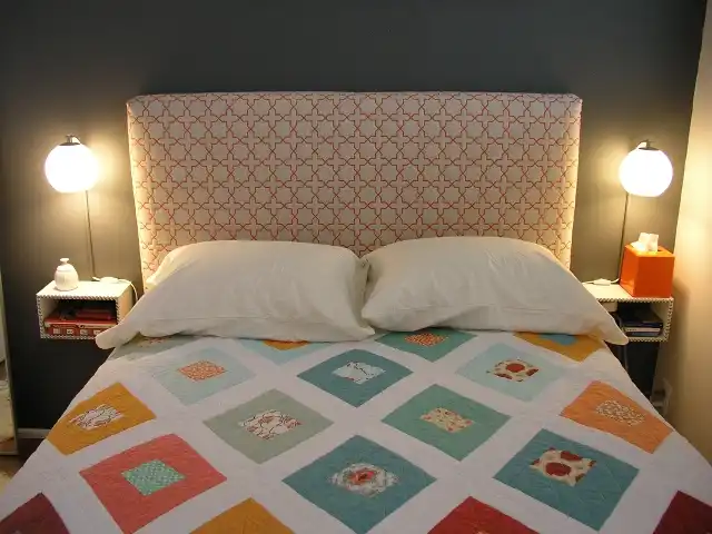 Floating nightstand