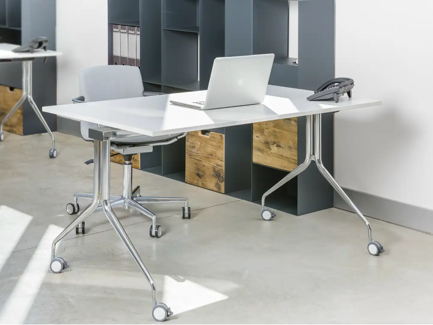 folding-laminate-computer-desk