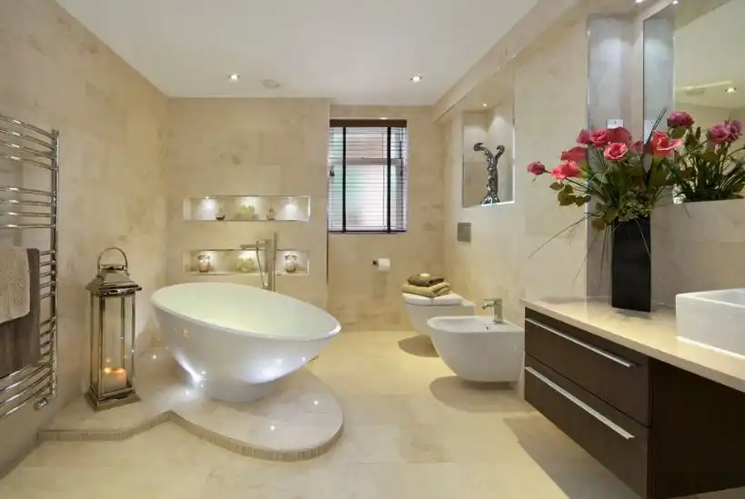 freestanding-tub-on-a-platform