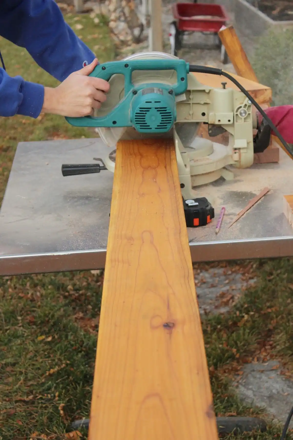 How to Install Modern Pergola Rafters Without Brackets - inside edge