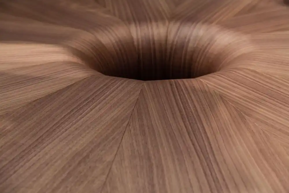 fuji - Round table in canaletta walnut