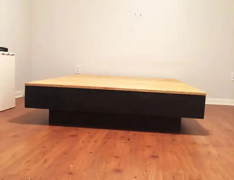 Full size floating bed