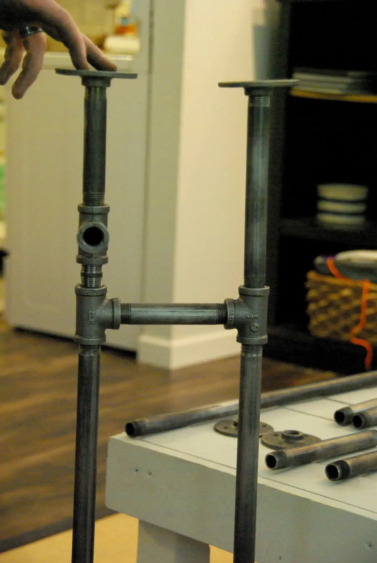 Galvanized pipe table legs