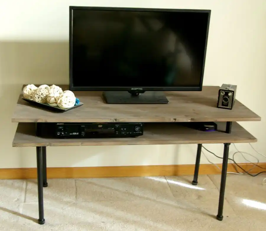 galvanized-pipes-and-wood-media-stand