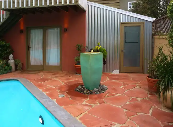 Garage guest house