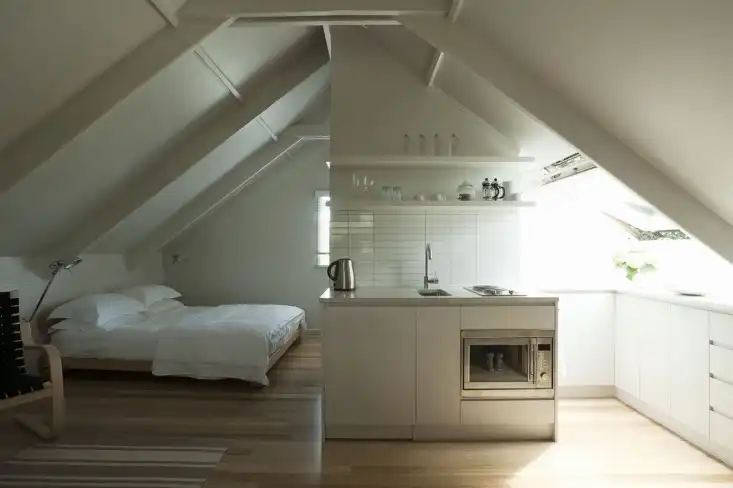 Garage studio apartment by Karin Montgomery Spath