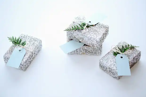 Glitter gift boxes