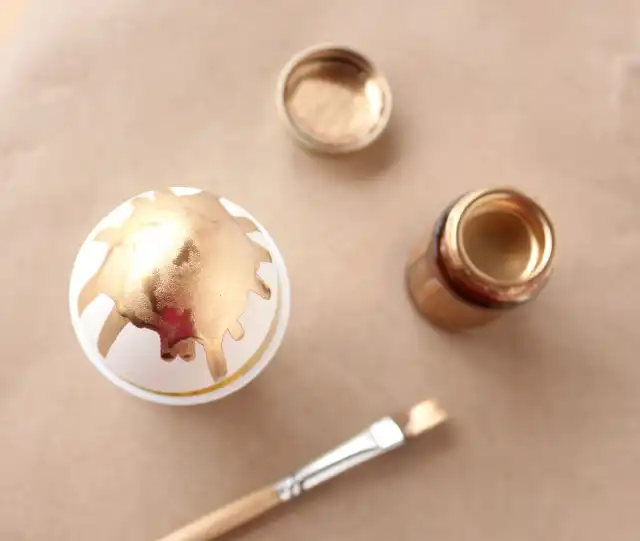 Gold drip easter egg