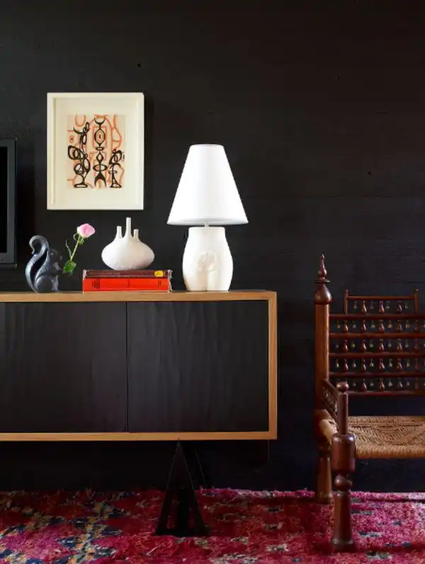 Gold trim for dresser
