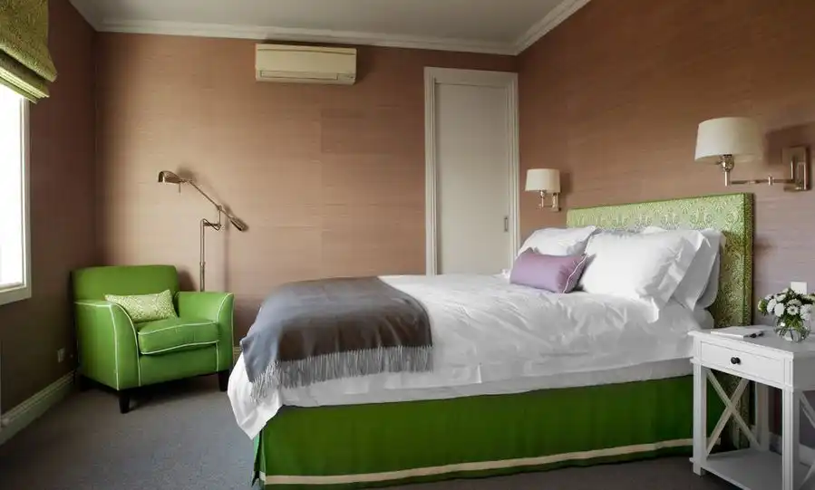 Green bedroom furniture brown walls