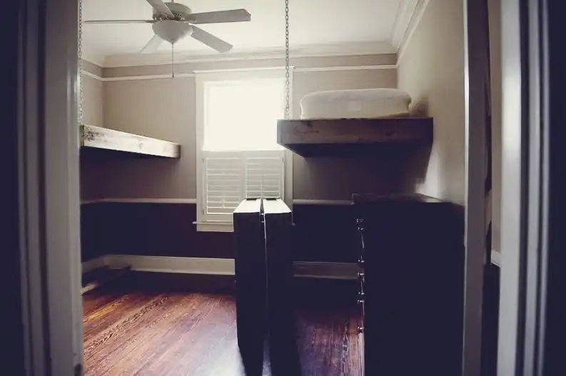Hanging bed floor space design