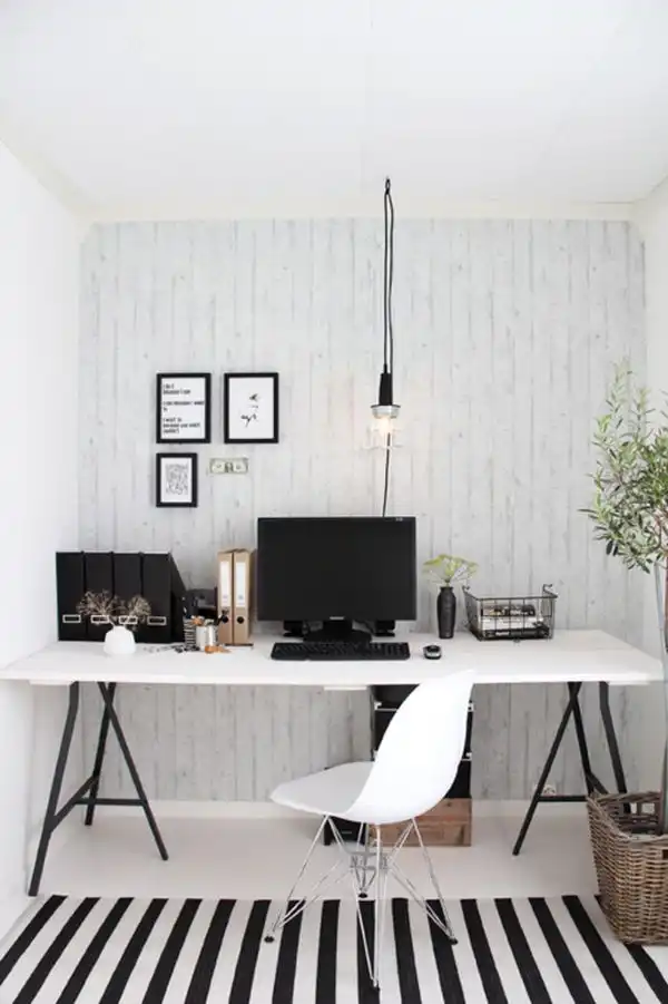 Hanging lighting for desk