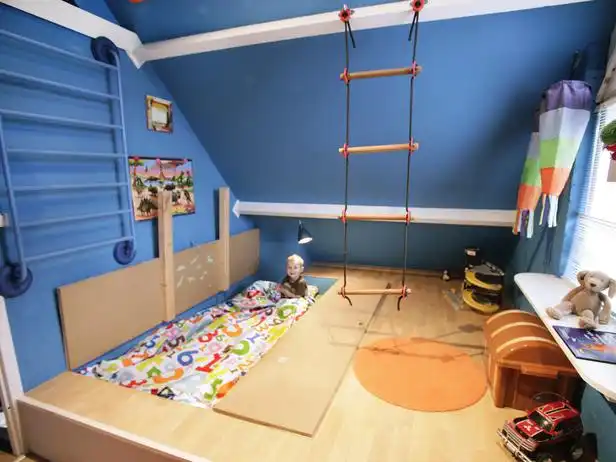 Hidden bed into the floor