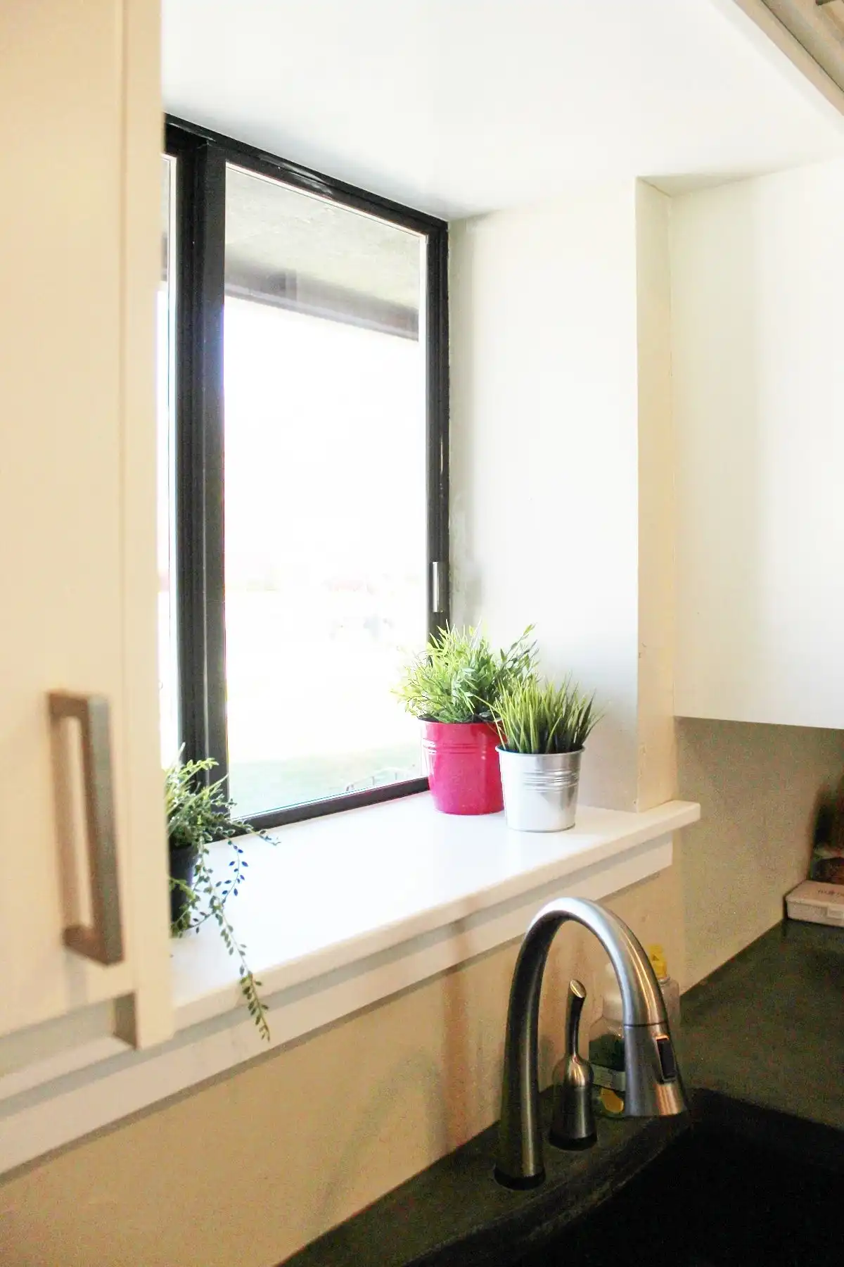 how to decorate a kitchen easy