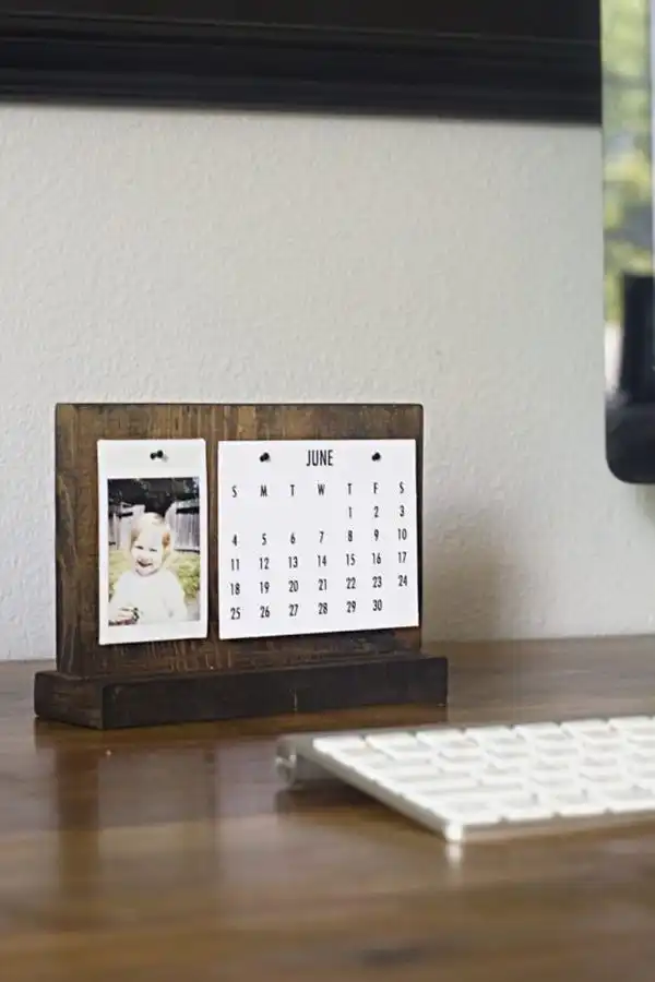 How to make modern desk calendar