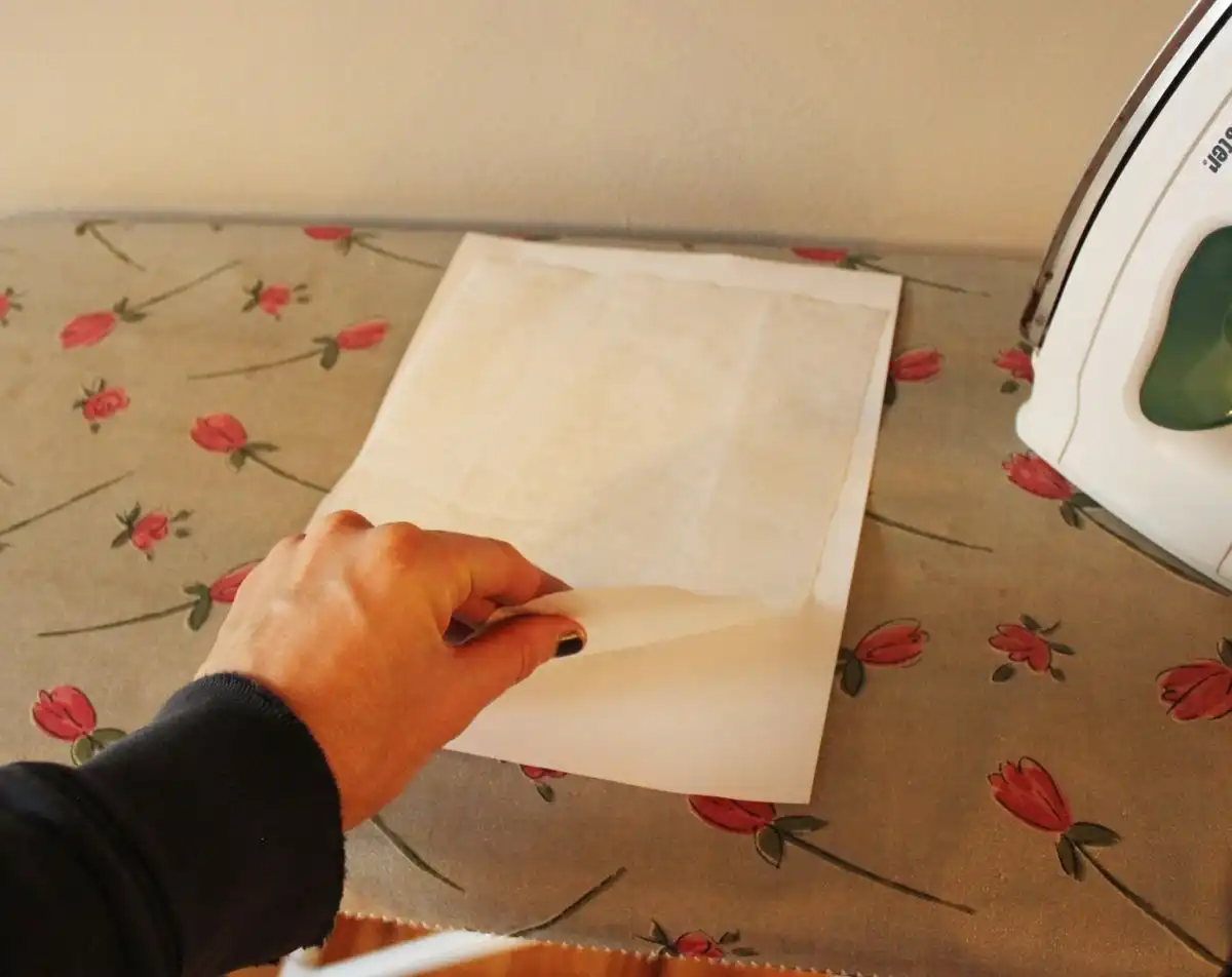 interfacing fusible side down