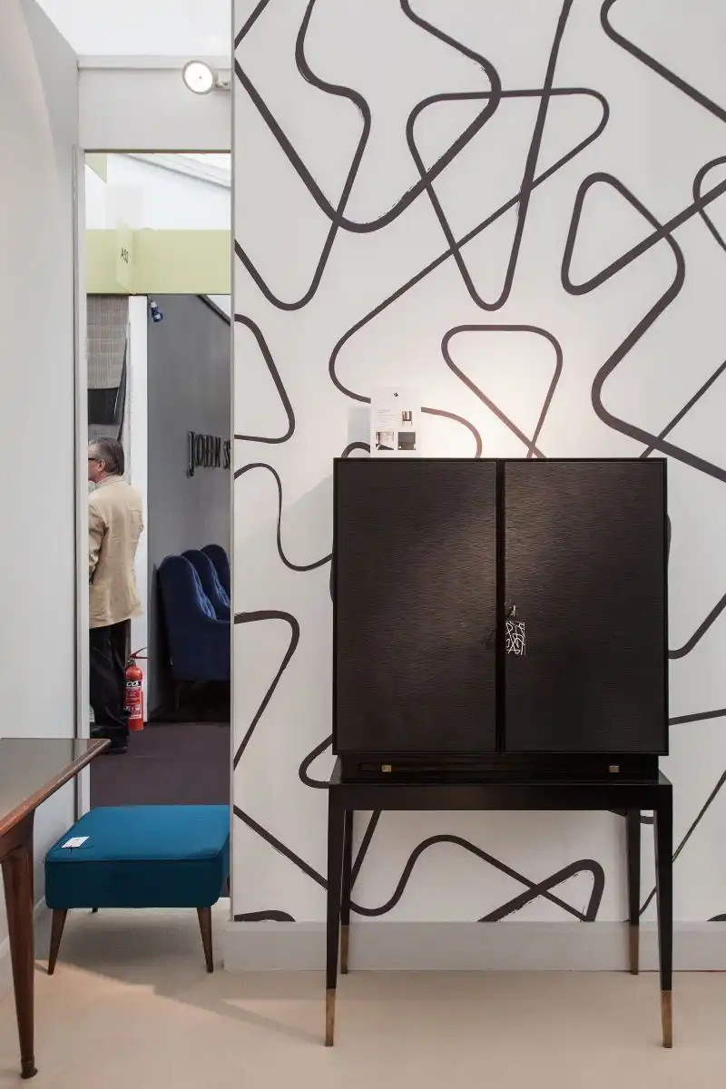 italian Cabinet in black