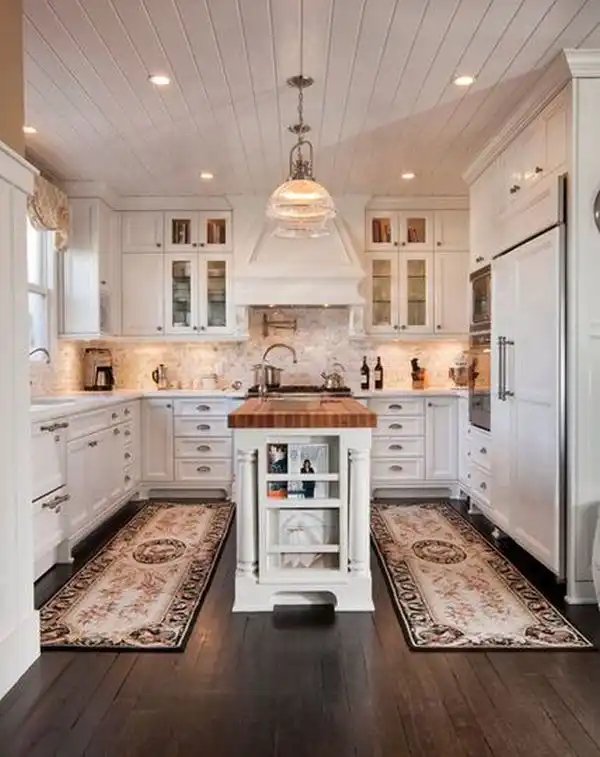 Kitchen carpet symmetry