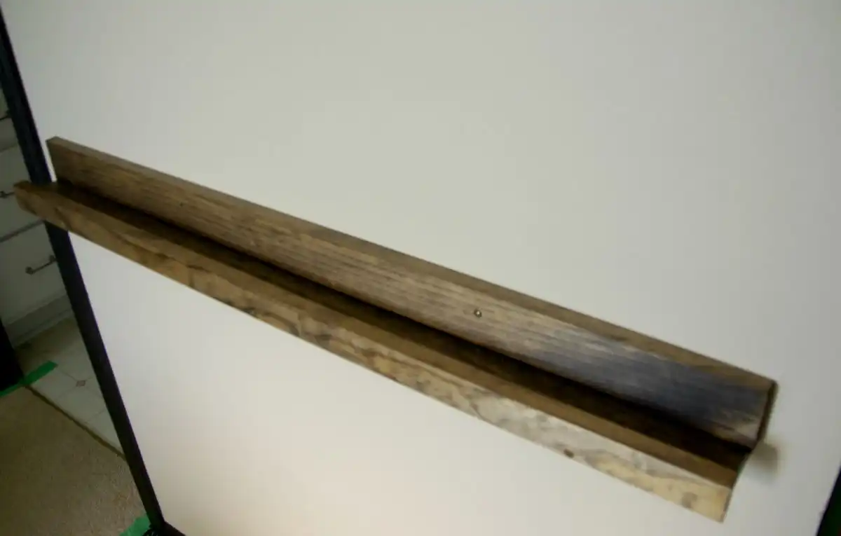 Ledge on wall