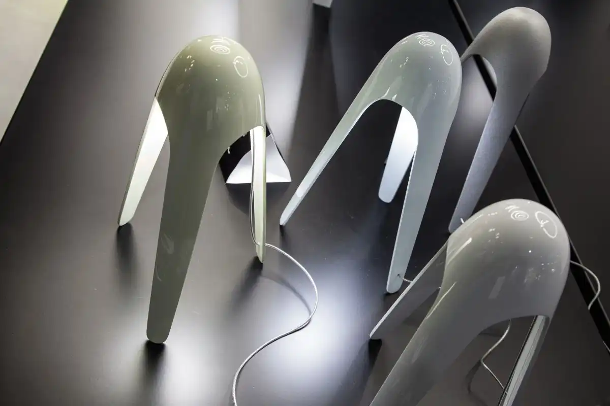 legged lamps