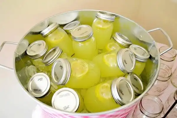 Lemonade mason jar6