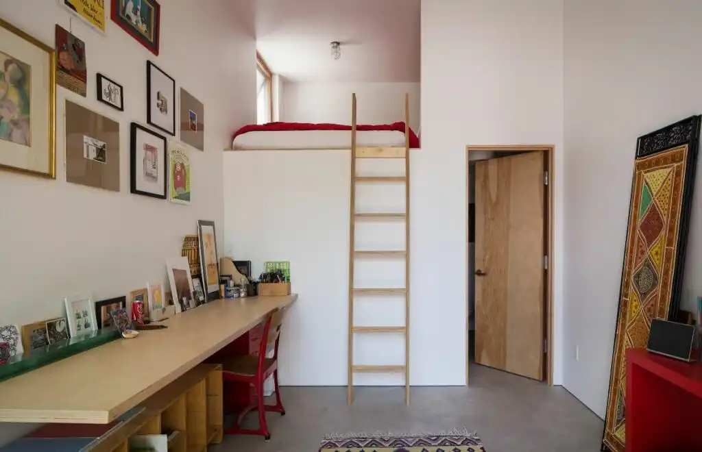 Loft bed with mo railing 1024x660