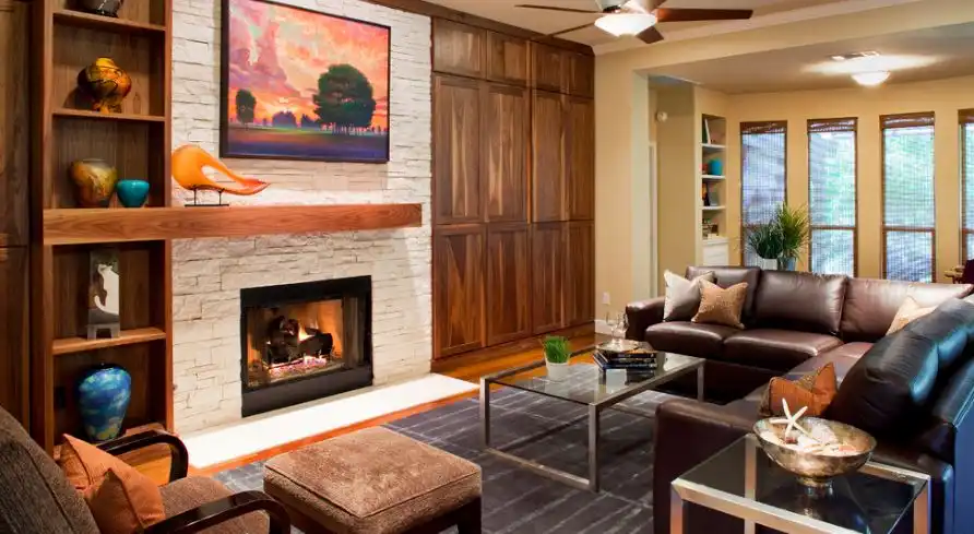 Mantel extends to link with the middle shelf