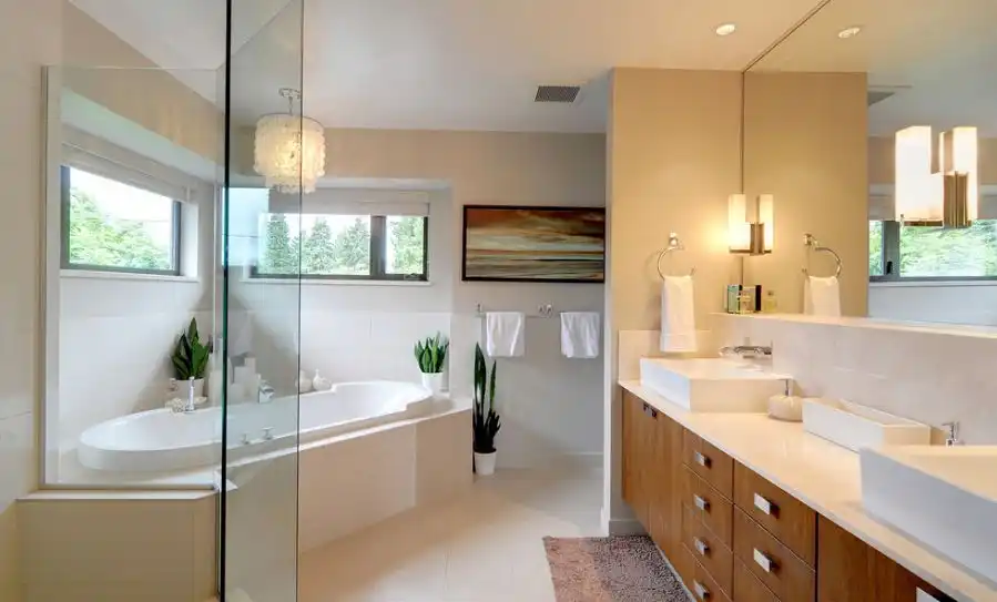 master-bathroom-with-built-in-bathtub