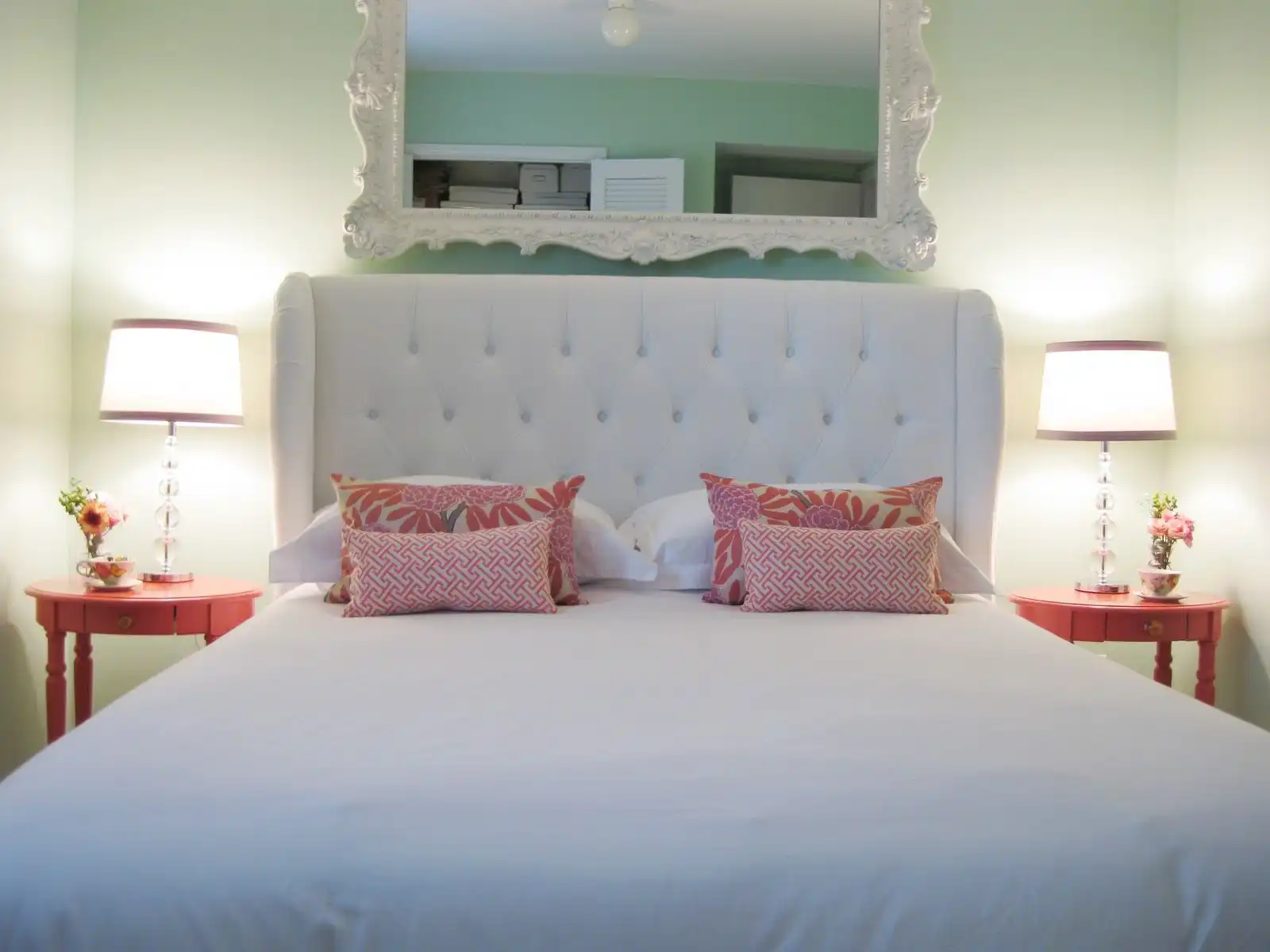 Serene Coral Combinations: Mint, Grey & Cream