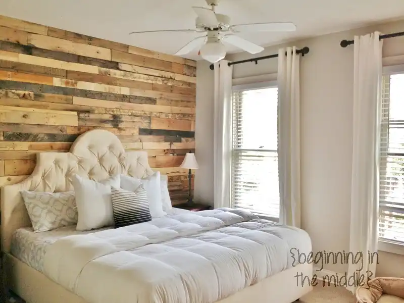 Accent Wall with Wood Pallets.