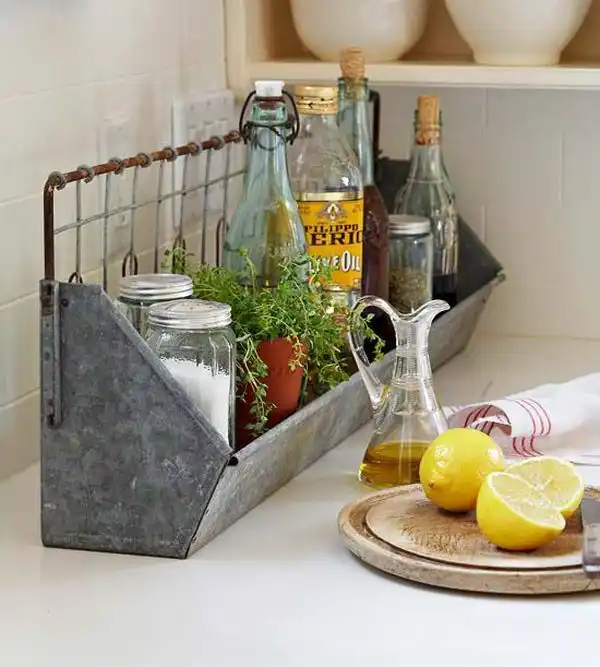 Metalic feeder repurposed to organize the countertop