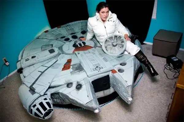 Millenium falcon bed 2