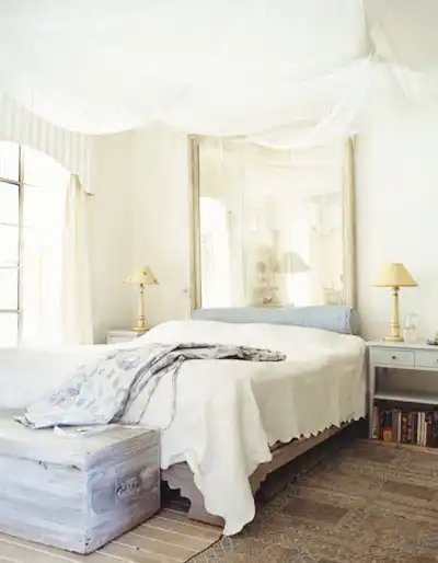Mirror headboard