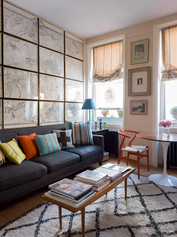 modern and traditional in the same living room