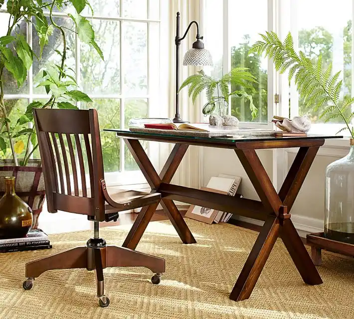 modern-ava-desk