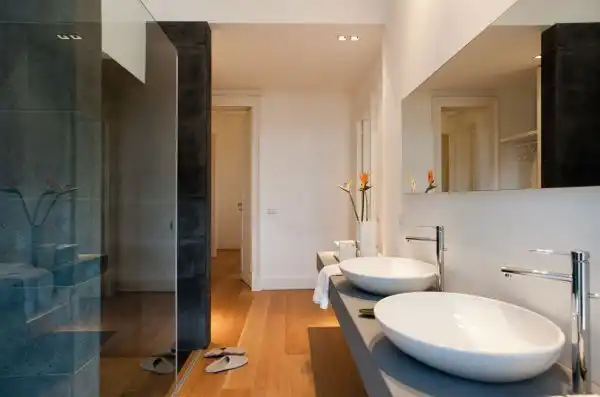 Modern bathroom sink