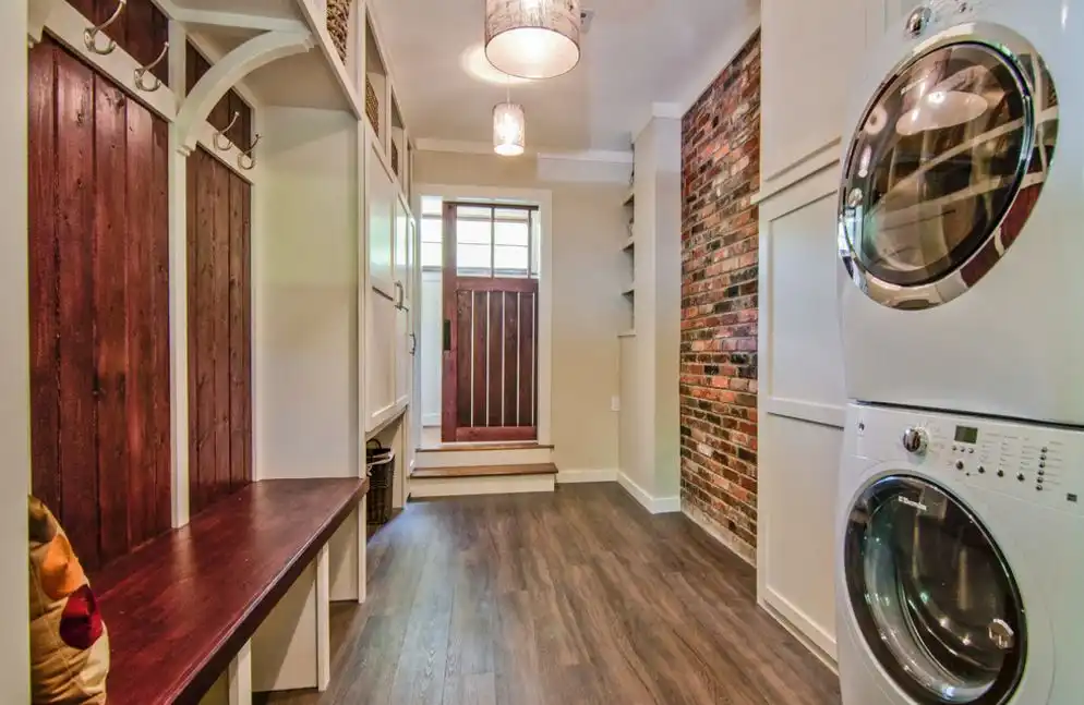 mudroom with washer and dryer