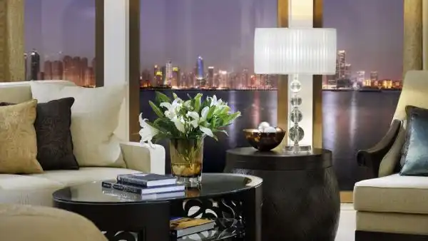 One only the palm dubai2
