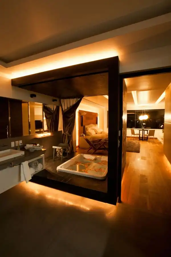 Open bathroom design