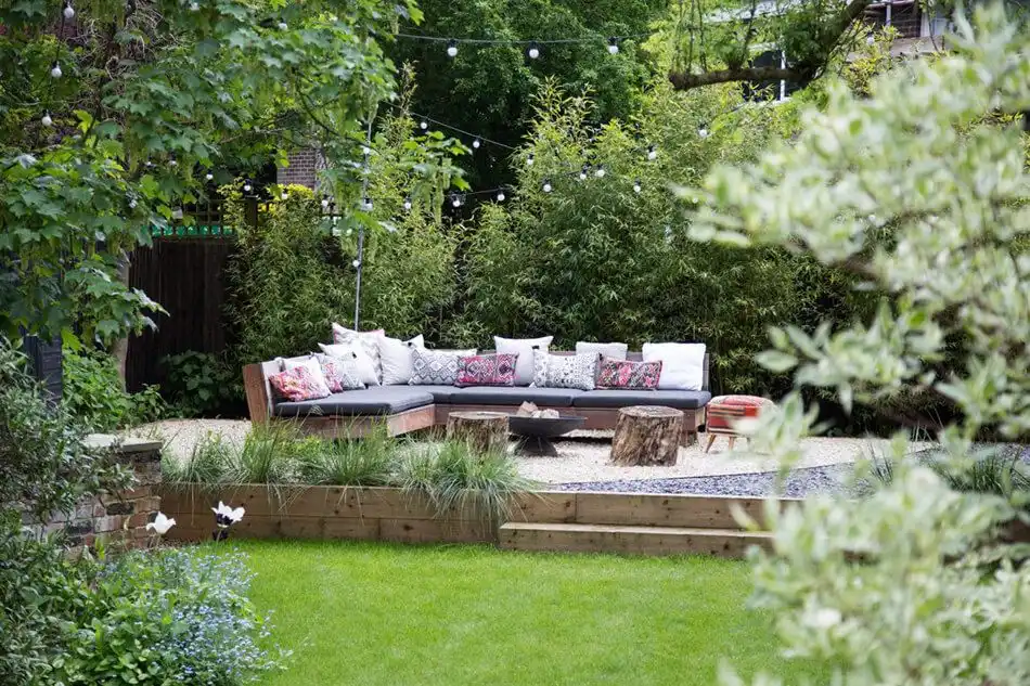 Outdoor garden with firepit