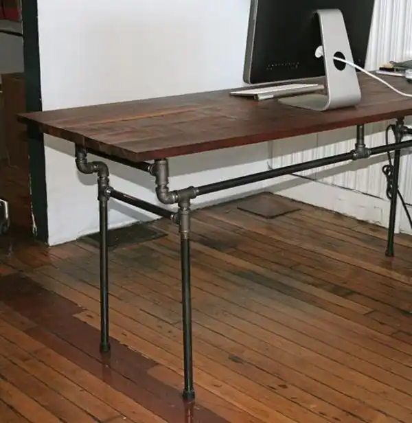 Pipes base desk1