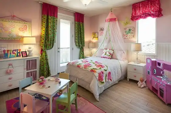 princess-themed-room-green-accents
