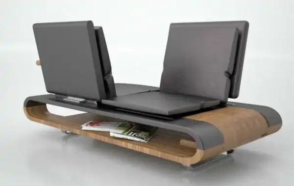 Readers sofa1