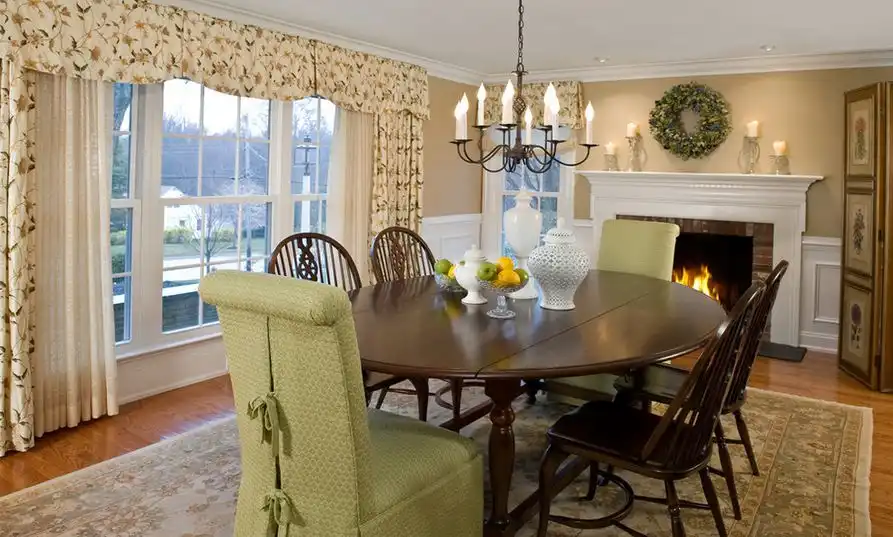 Rectangular dining table turned into round table