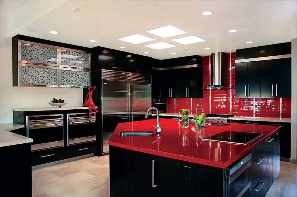 red- best color that go with black