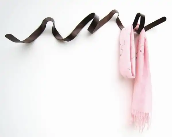 Ribbon wall hook
