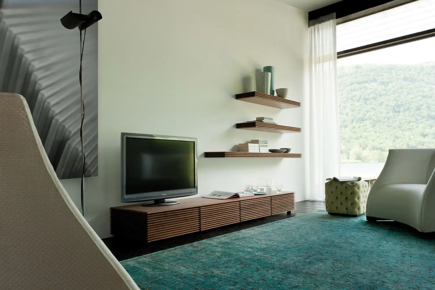 riga-tv-stand