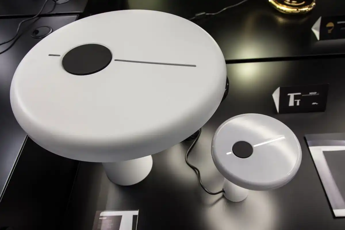 round table lamps